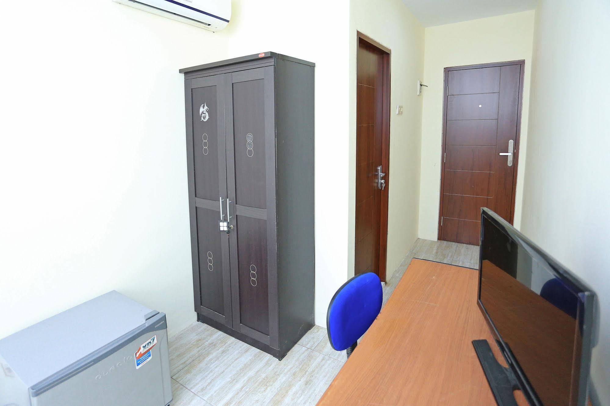 Ds Colive Siliwangi Hotel Semarang Kültér fotó